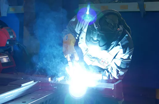 Schweißer bei der Arbeit
